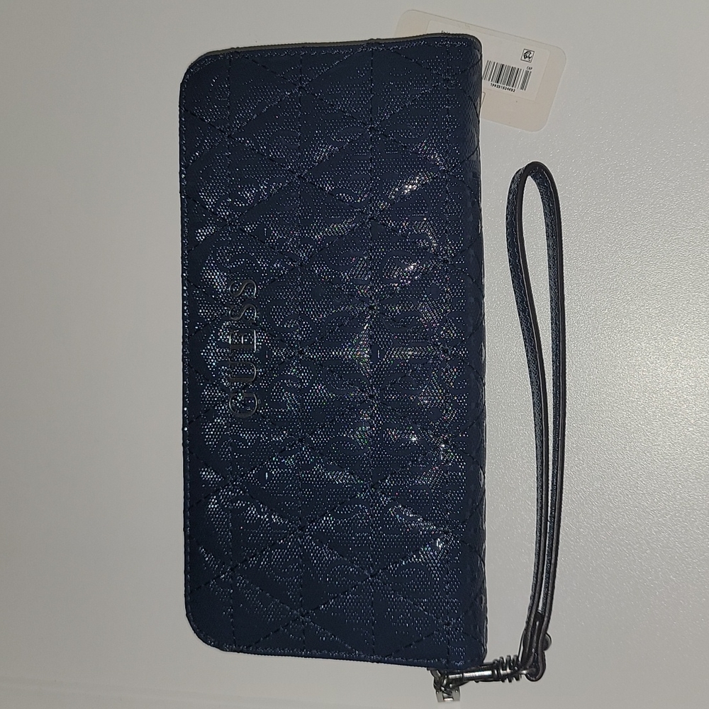 Guess continental wallet